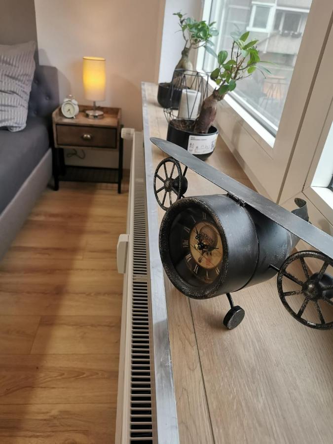 Frisch Sanierte Ferienwohnung 2 Min Vom Suedstrand - Balkon - Pay Tv Wilhelmshaven Kültér fotó